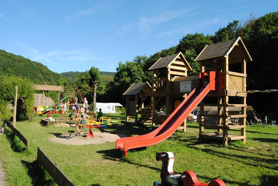 Leafmaxi - Camping Du Nord Bourscheid Exteriér fotografie
